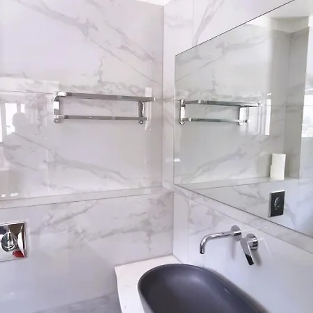 Apartment One Vision Nikiana